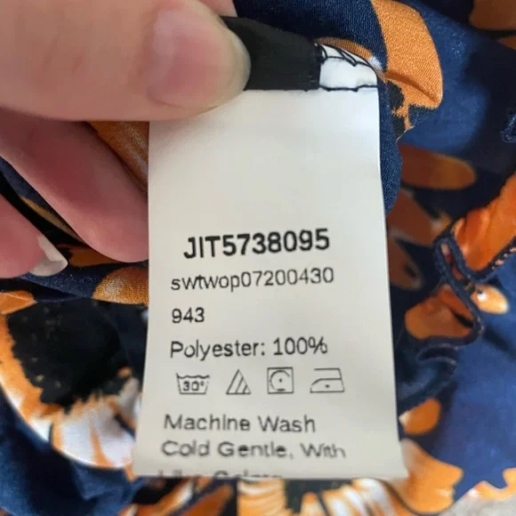 Shein sunflower matching top and shorts set, size xs - Picture 3 of 6